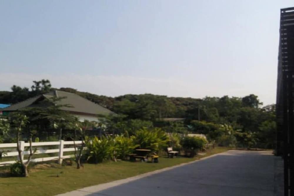 Sweet Mango Resort