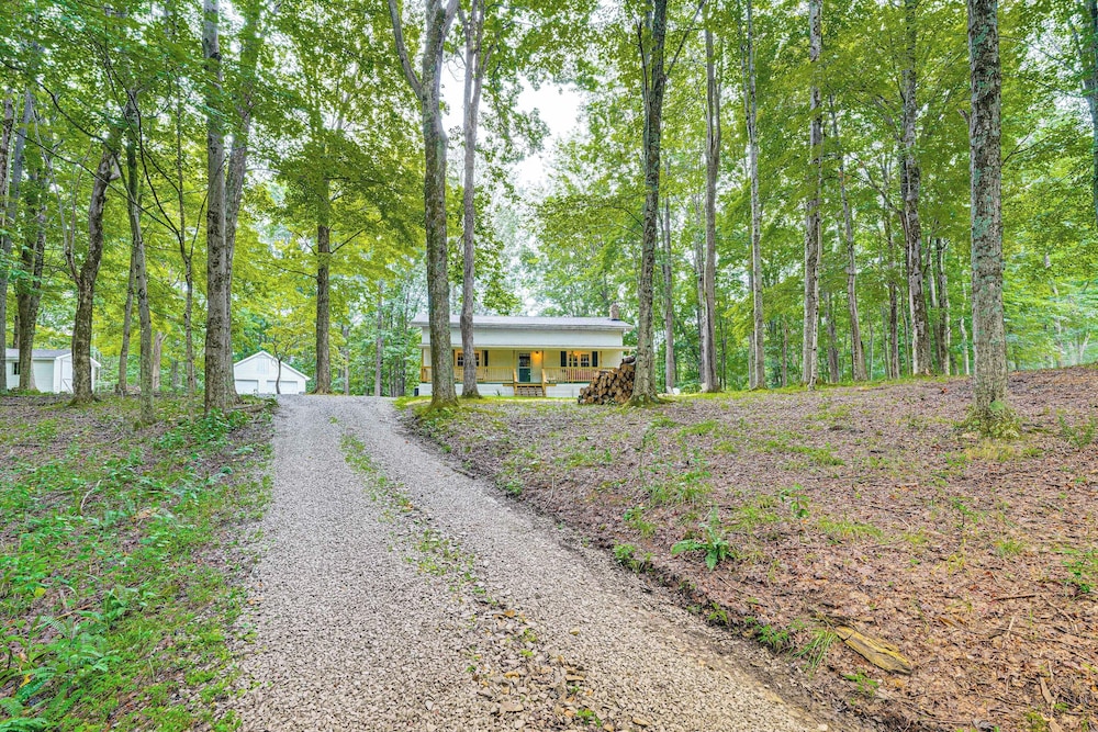 Secluded Lodge Stay: Day Trip to Audra State Park!