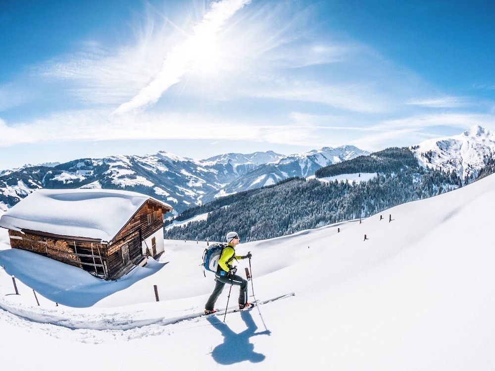 Luxury Penthouse, ski Lift Within Walking Distance