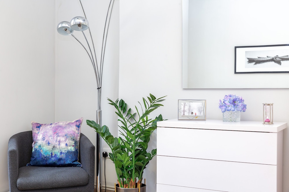 One Bed Serviced Apts near Oxford Street