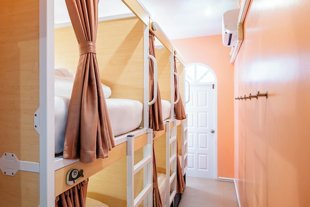 Sweett Lemon Hostel