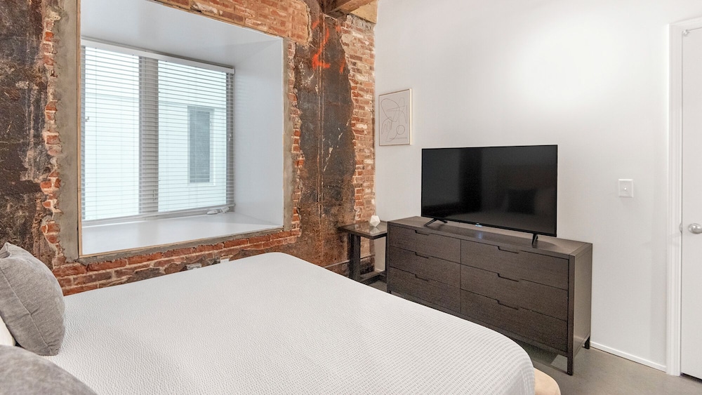  Landing Furnished Apartments Downtown Memphis