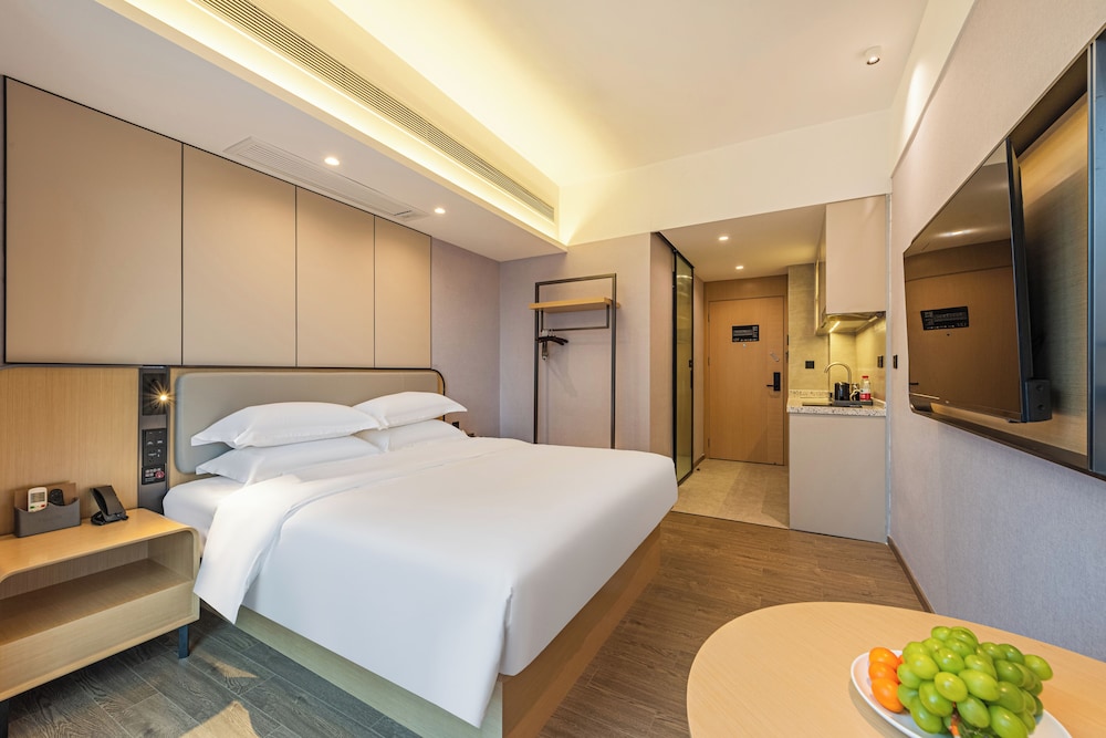 Poltton International Apartment - Guangzhou Knowledge City Wangcun Subway Station