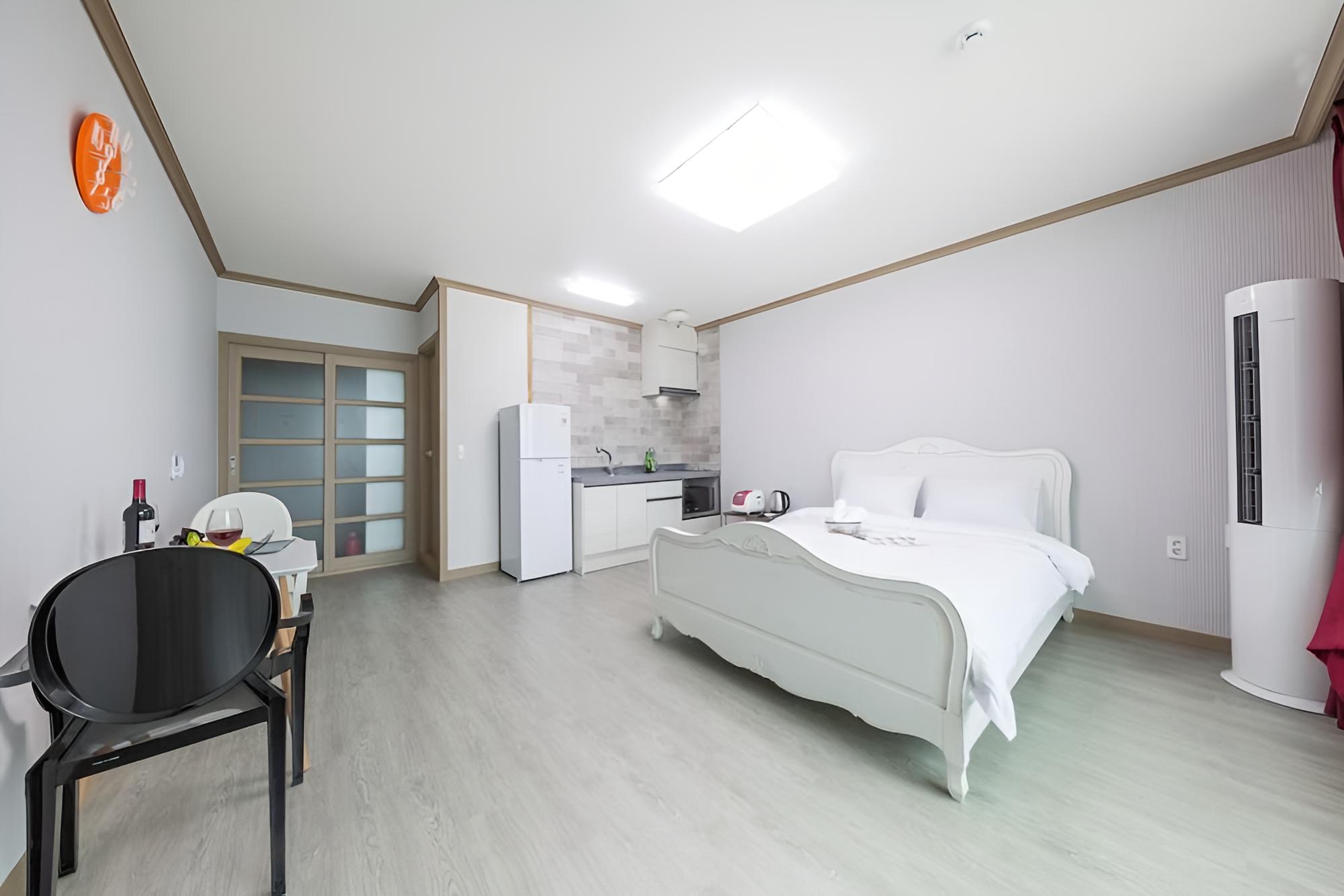 Yeosu Ailia Pension
