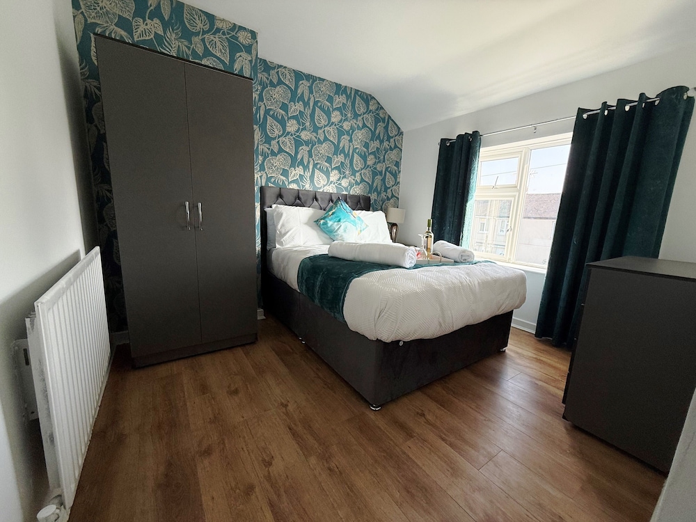 3 Bedroom House Near Arena