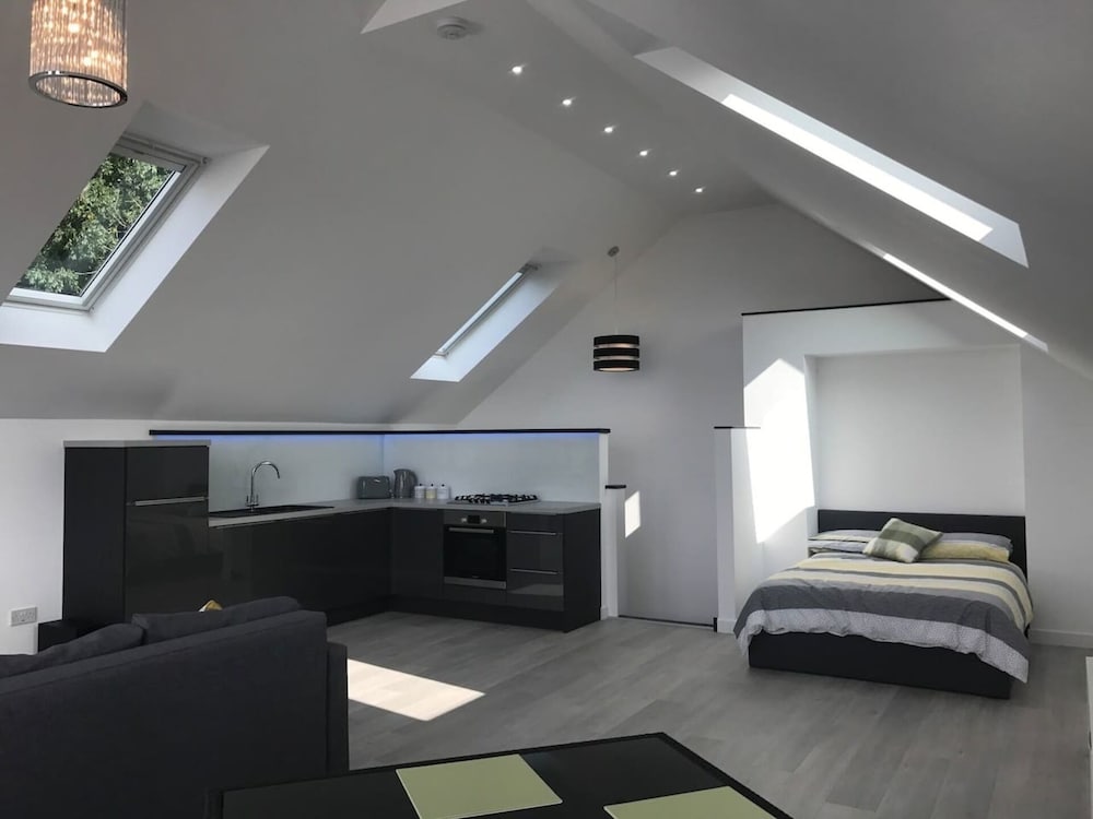 The Wee Glasshouse - Stunning Views of Dalgety Bay view 5