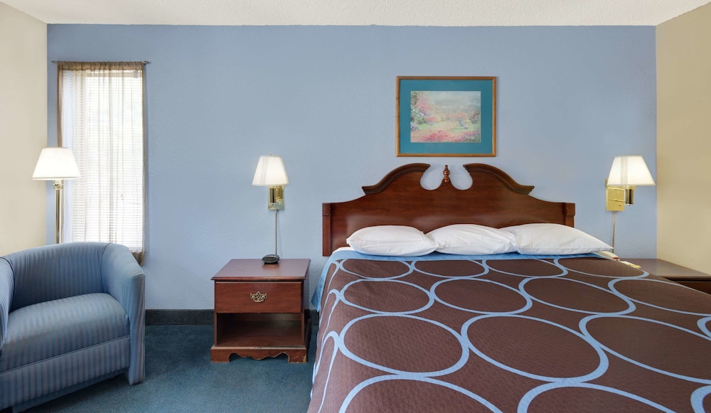 Newburgh Vacations - Super 8 by Wyndham Newburgh/West Point Near Stewart Airport - Property Image 15