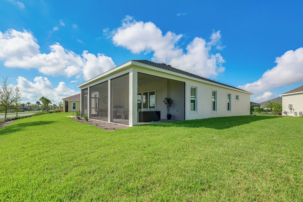 Private Patio & Pool Access: Home in The Villages view 4