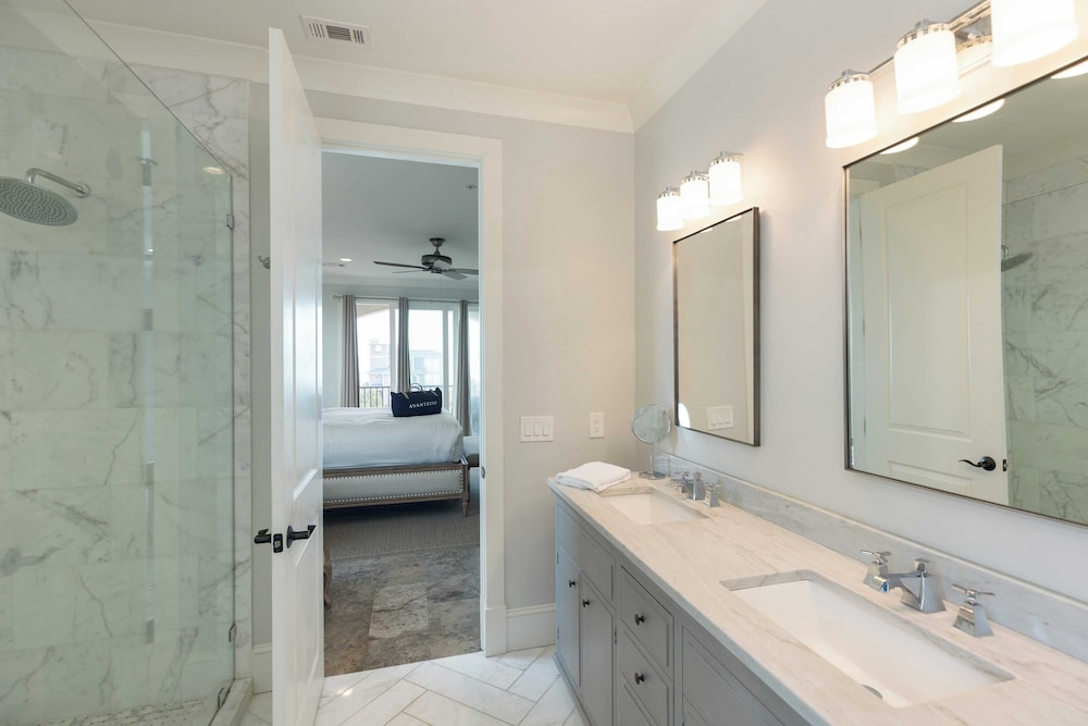 Sleeps 48, 2 Homes w/ Private Beach Access Bradley Circle Buyout by Avantstay