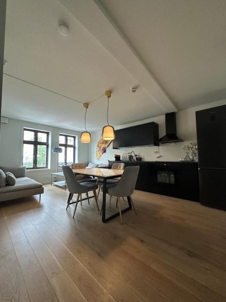Deluxe Central 2 Bedrooms With View and Underground Garage in Stavanger