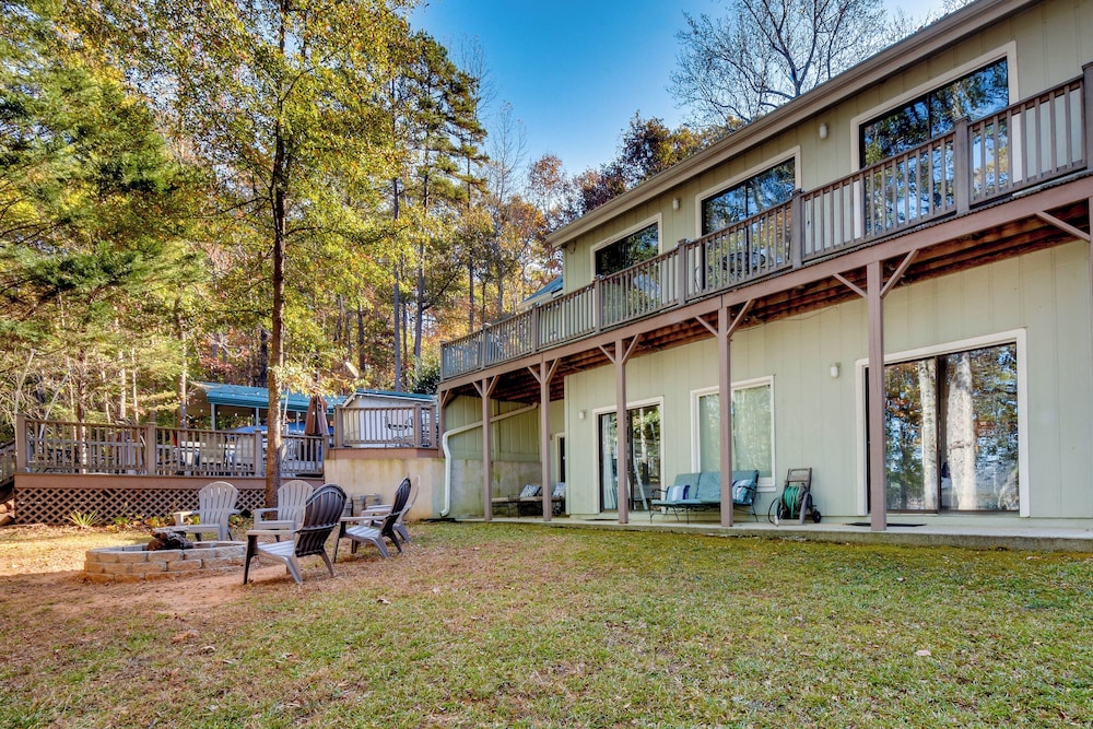 Waterfront Martin Home w/ Fire Pit & Large Deck