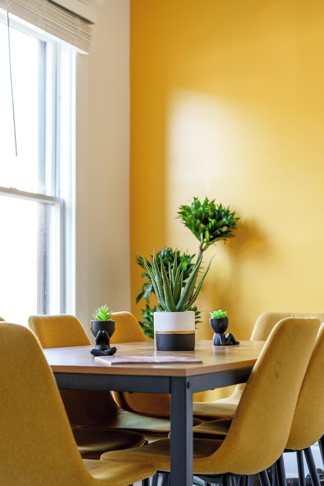 Jungle House Boutique Residences – Downtown Columbus & Short North