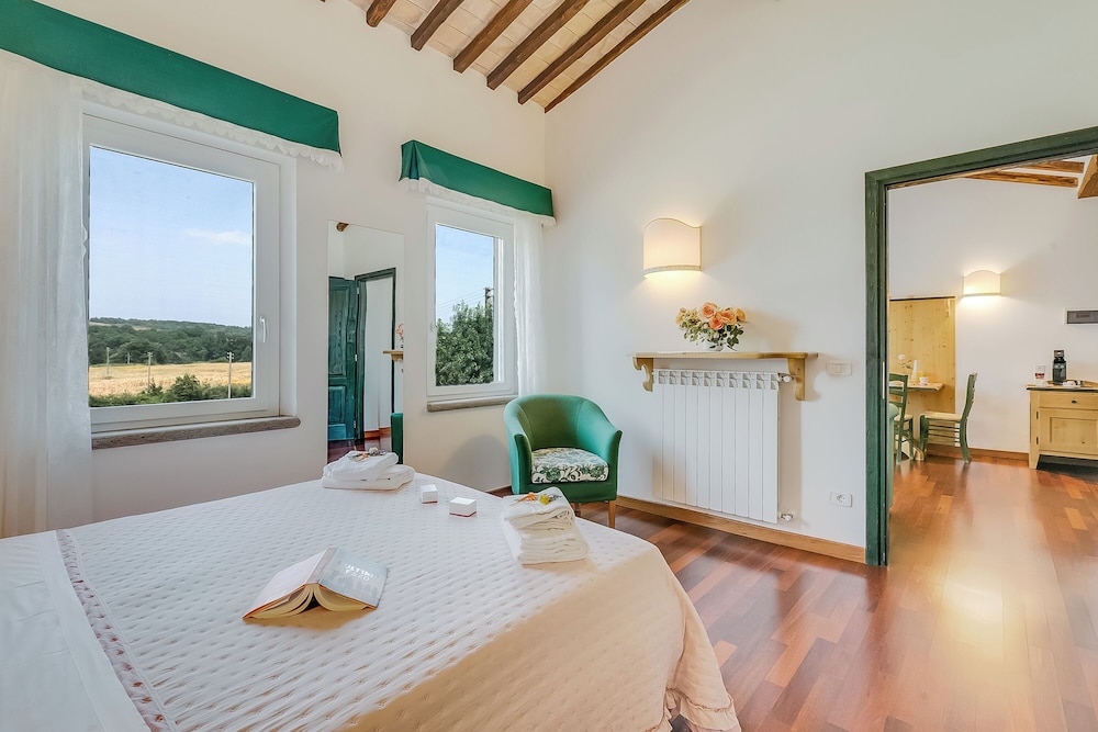 Relaxing Family Podere Delle Rose Pool & Garden