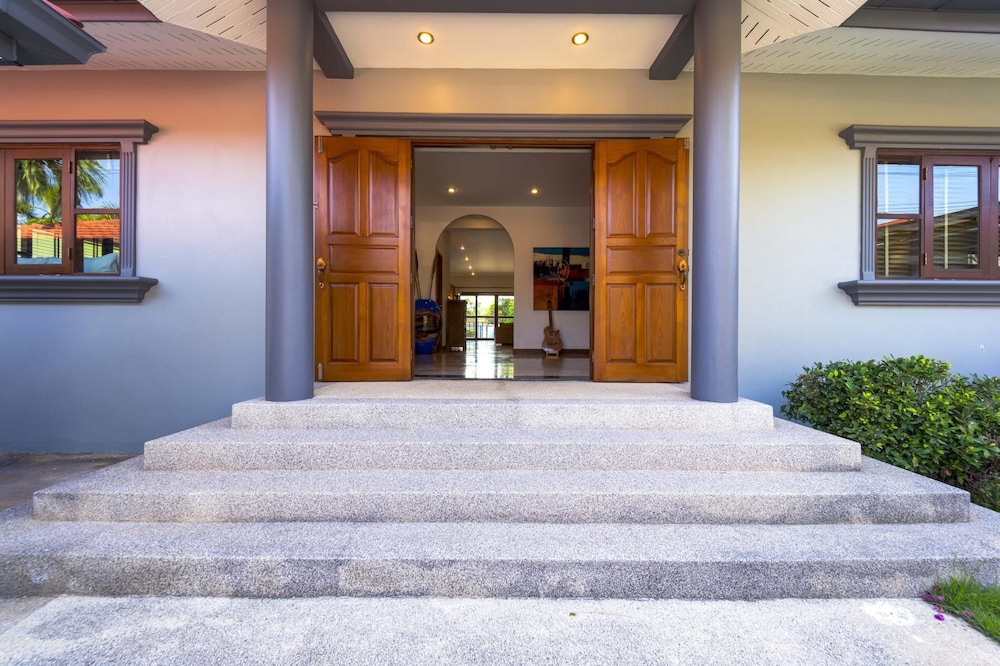 Lovely 3BR Villa in good Location CV3MA