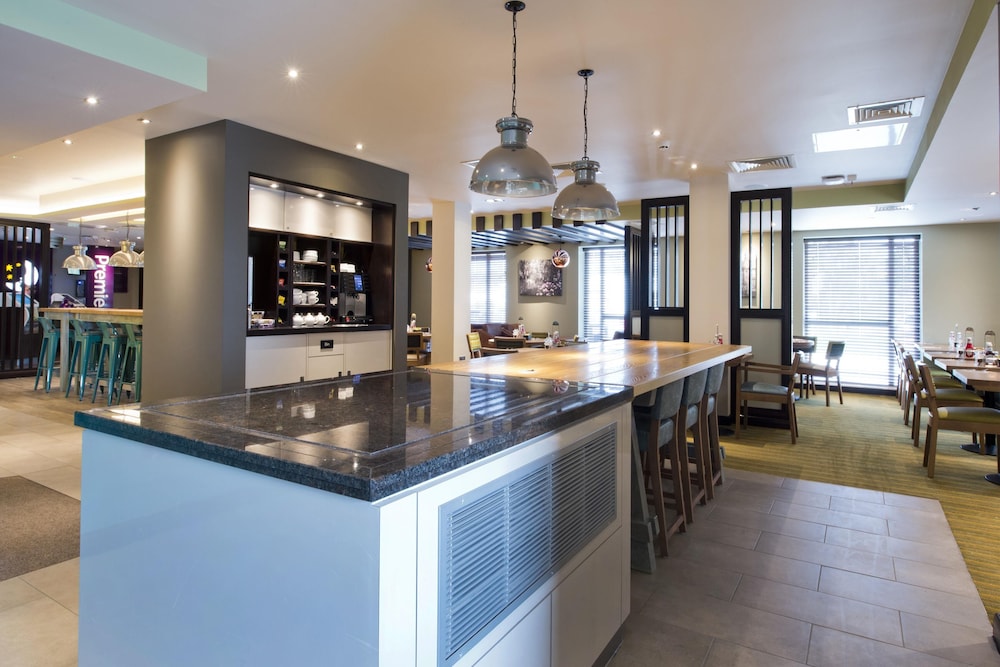 Premier Inn Wells - Somerset, photo 10