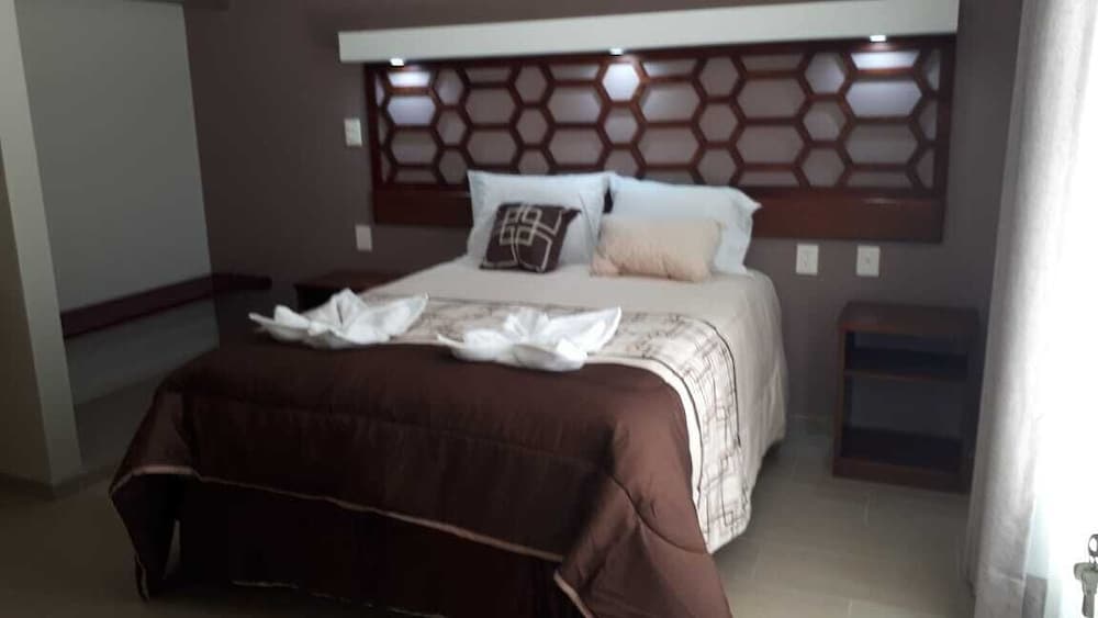 9 Estrellas Hotel