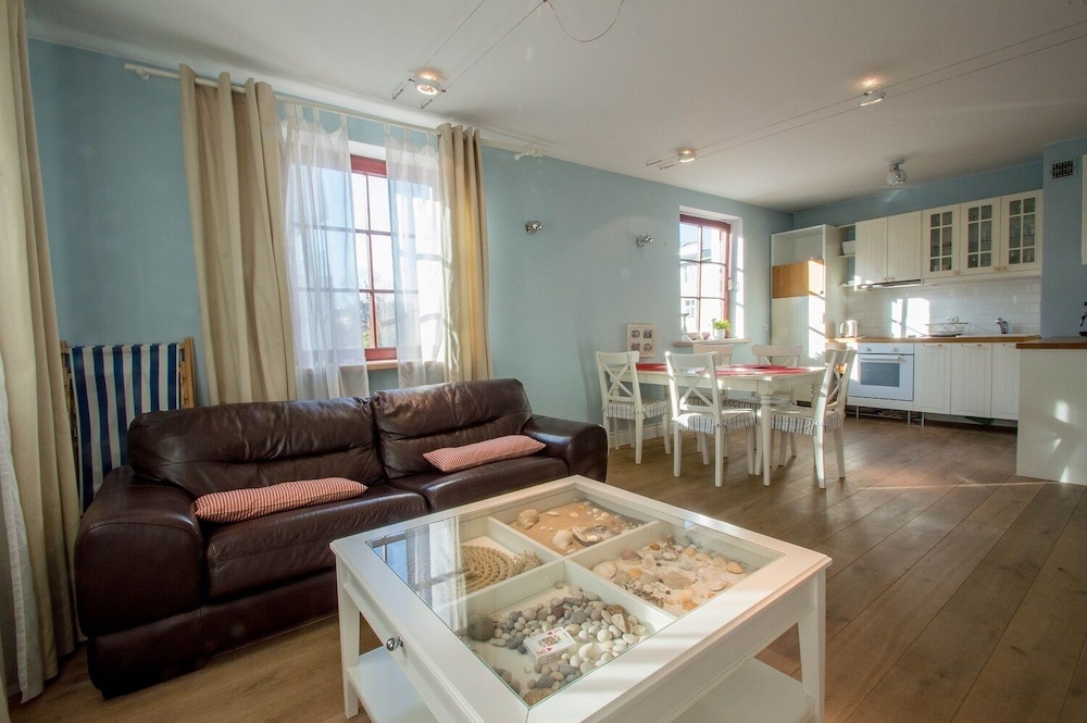 Grand Apartments