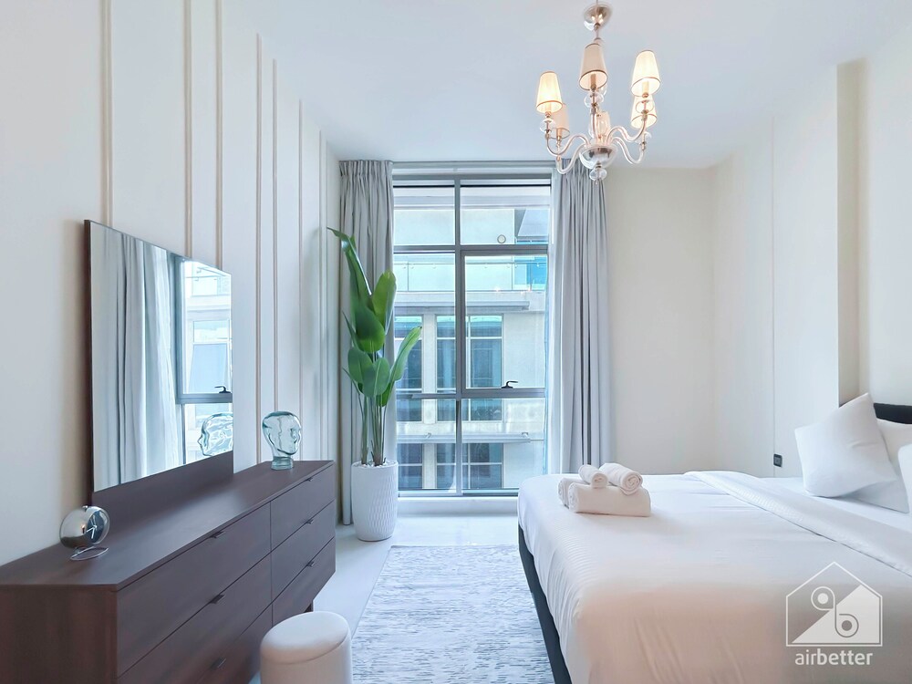 Your Perfect Meydan Getaway: 1B Polo Residence C3