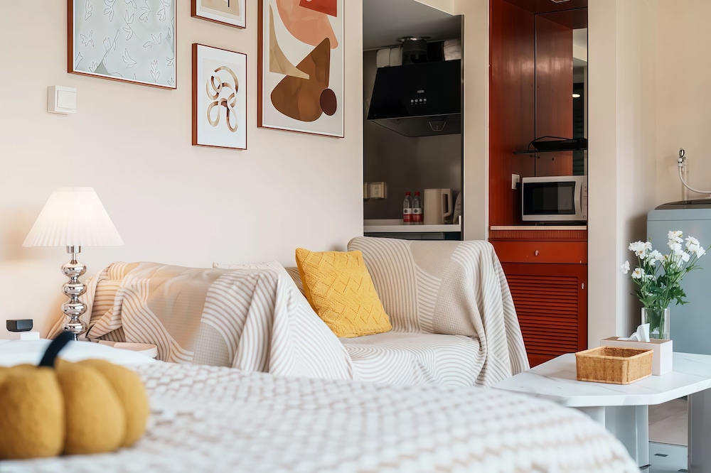 Shanghai Hills & Chiya BoutiqueApartment