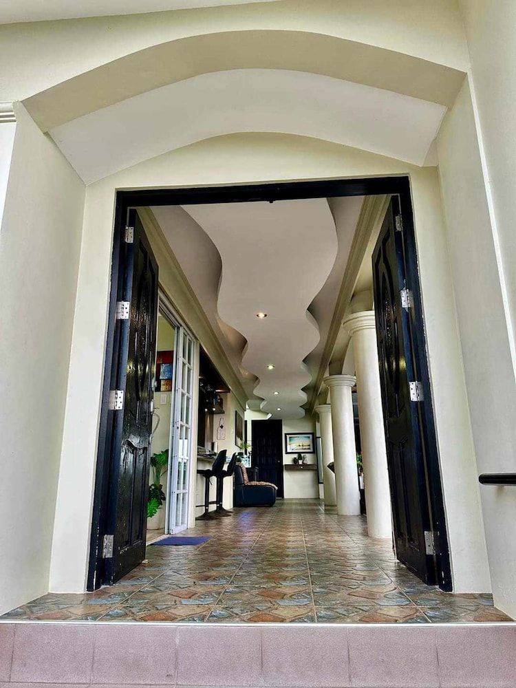 Avana Hills Tagaytay