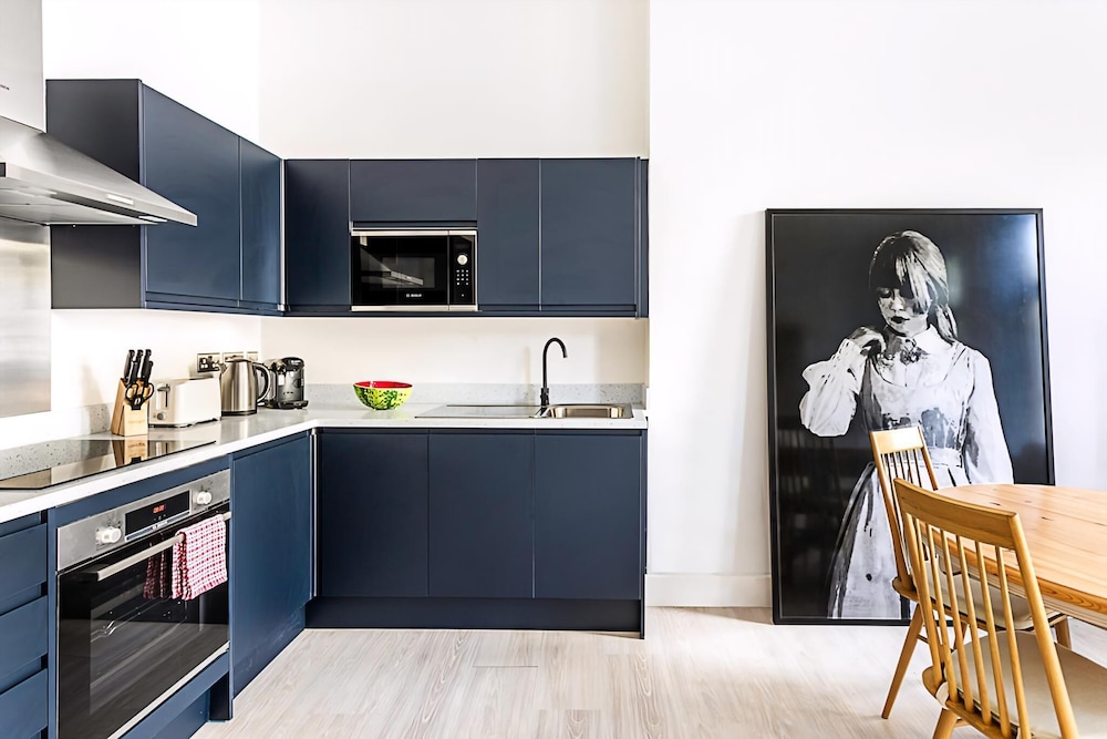 Elegant 3 bed Apartment in Earls Court