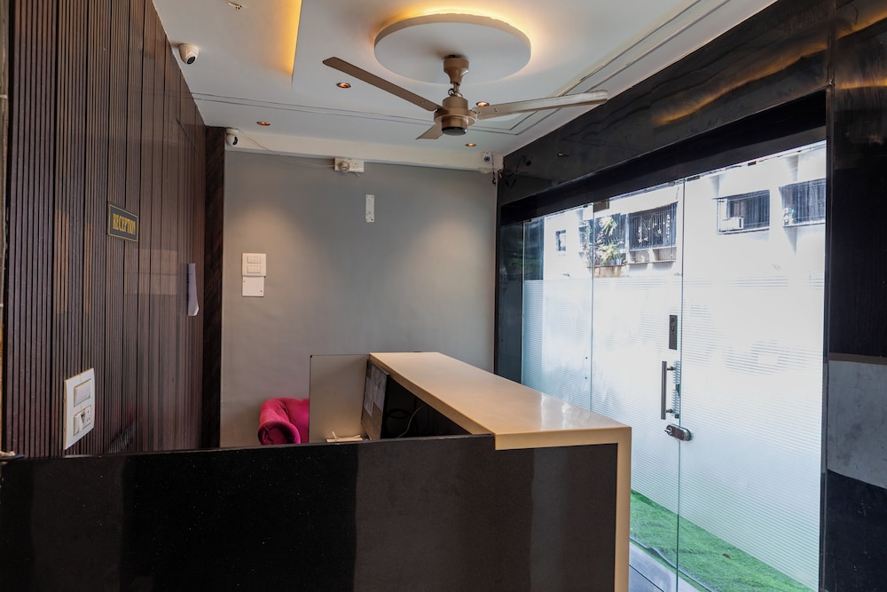 De Classico Hotel - Lokhandwala