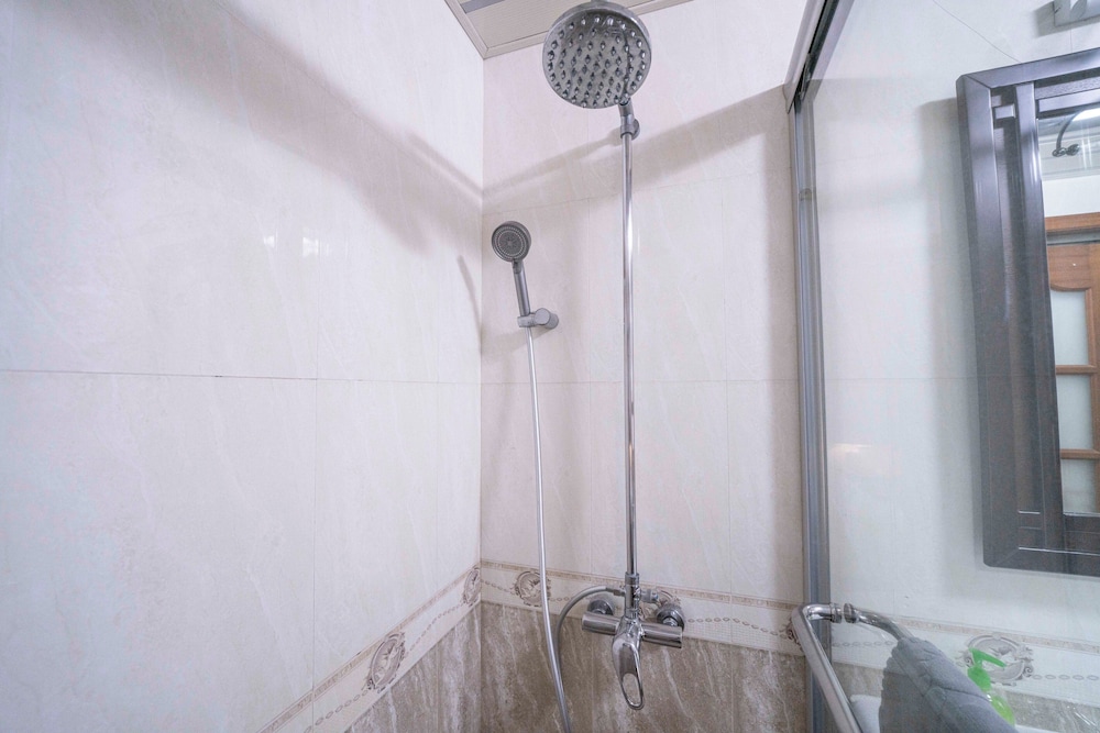 Tyms Modern 1BR APT Gubei Carnival Court