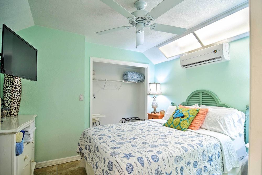 'driftwood Beach Suite' - Walk to Clearwater Bch view 5