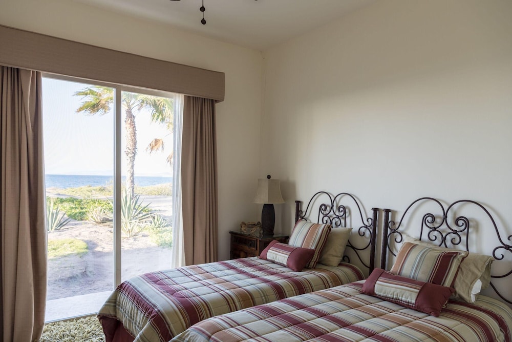 Paraiso Del Mar by Casago