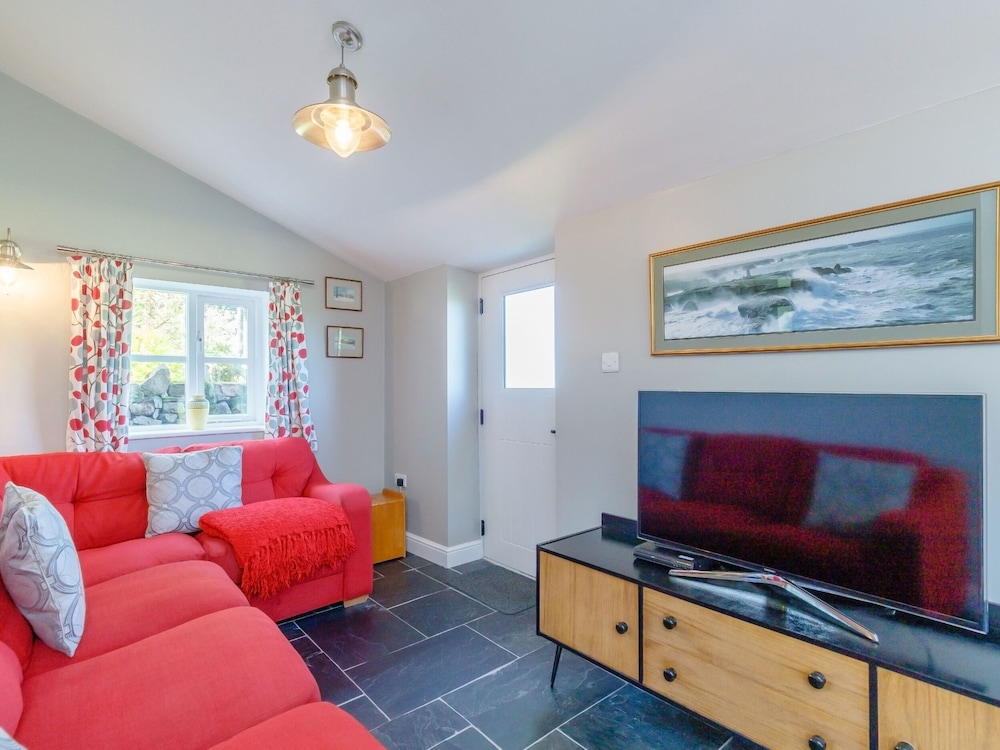 Golden Slack Cottage