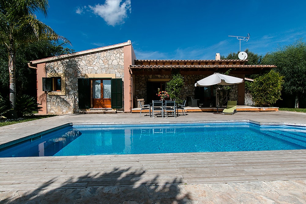 Chalet Correfoc view 5