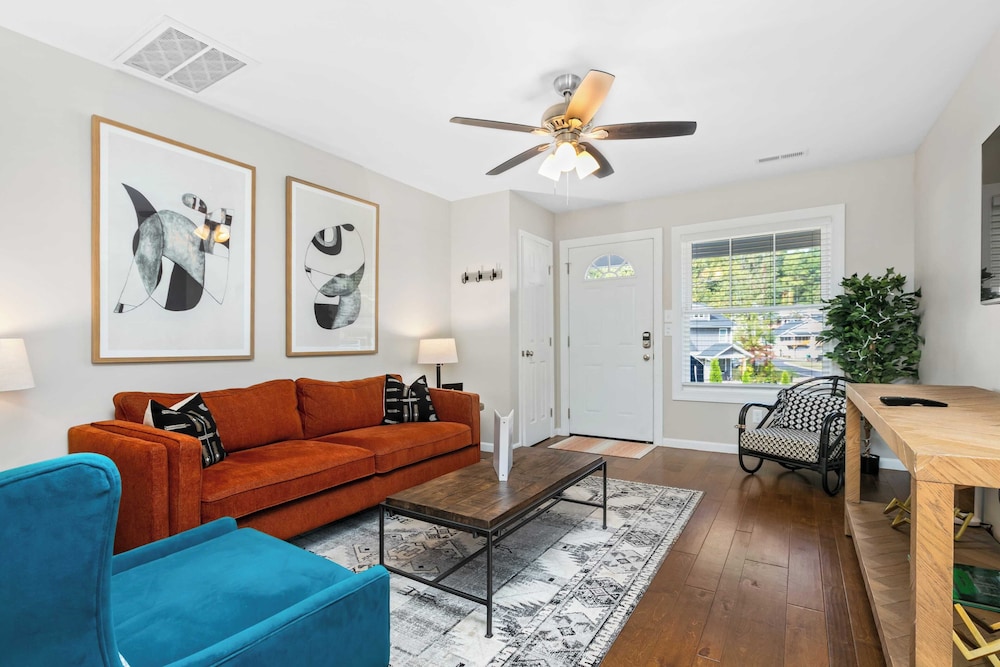 Cypress & Willow Buyout by Avantstay 2 Home Buyout! Sleeps 16!