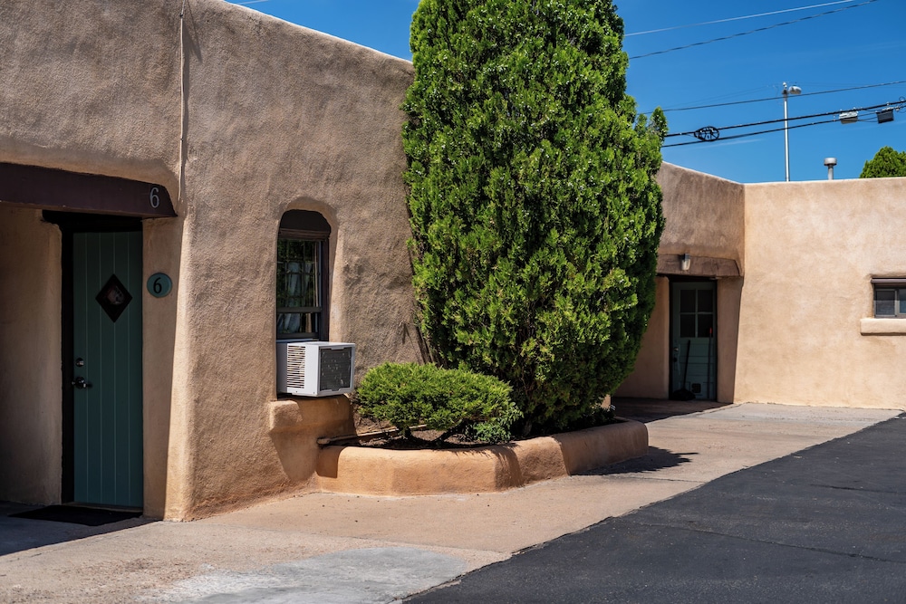 Santa Fe Vacations - King's Rest Court Inn - Property Image 41