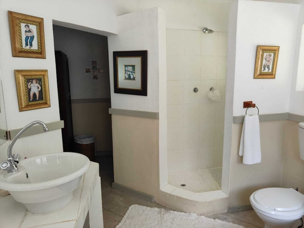 Garden of Eden Cottages and Guest House