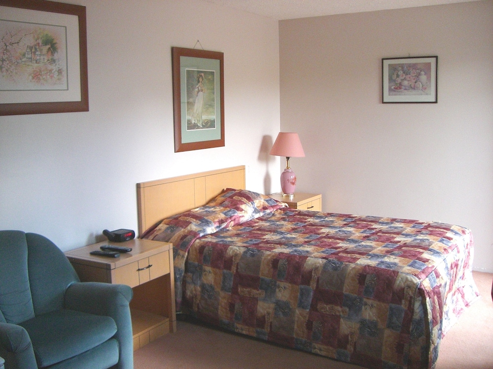 Alberni Inn