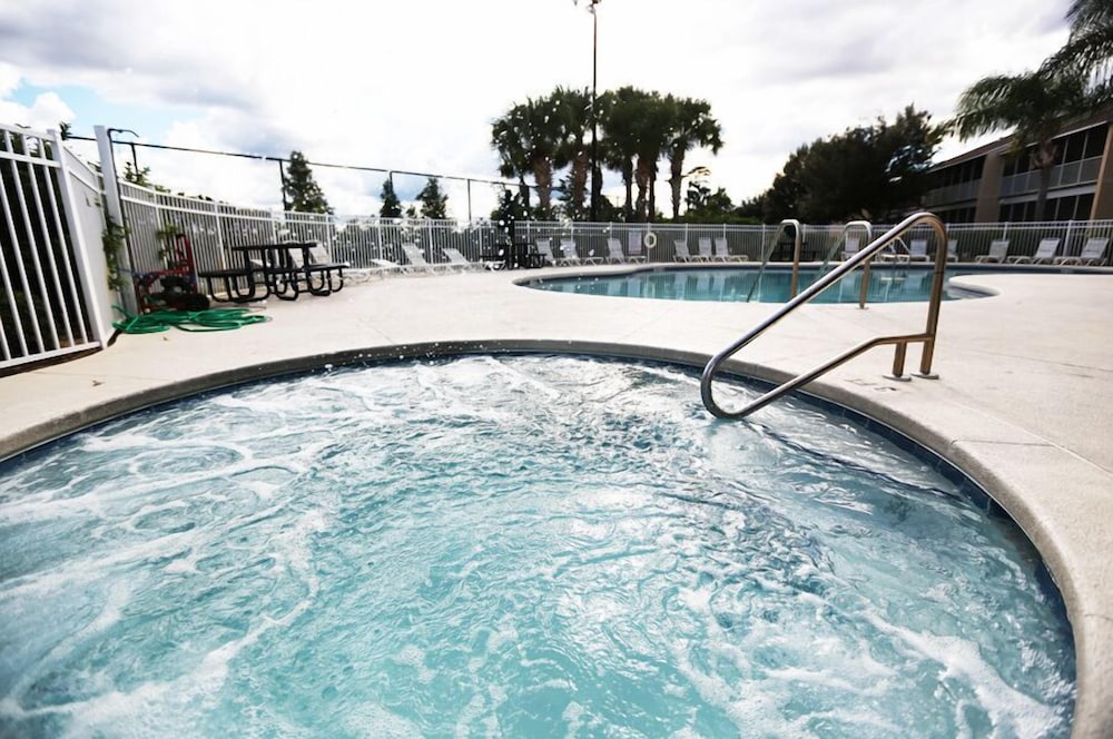 Sun Lake #1 - 3 Bed 3 Baths Condo