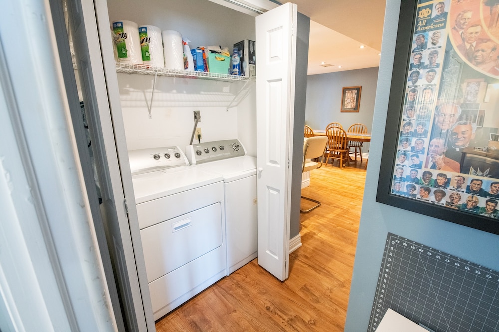 Stylish Notre Dame Condo Sleeps 6 2 Bedroom Condo