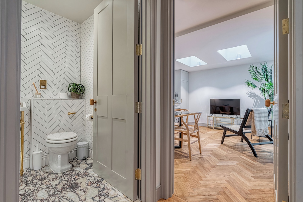 Luxury flats near Big Ben and London Eye