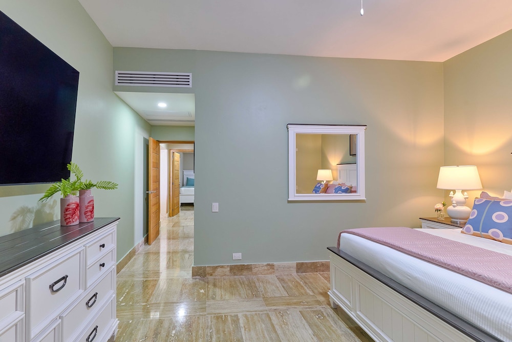 Costa Atlantica Beach Condos