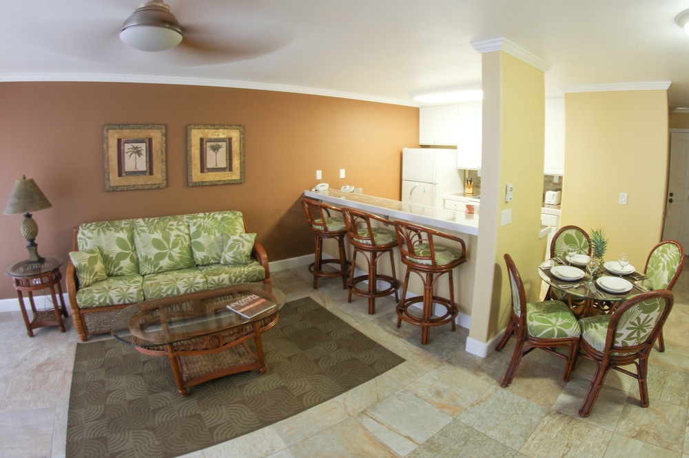 Kona Reef Resort view 3