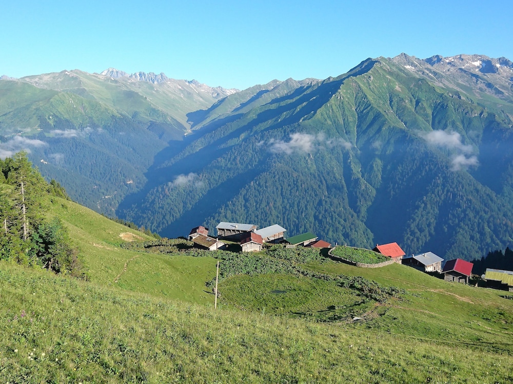 Demircioglu Pokut Dag Evi