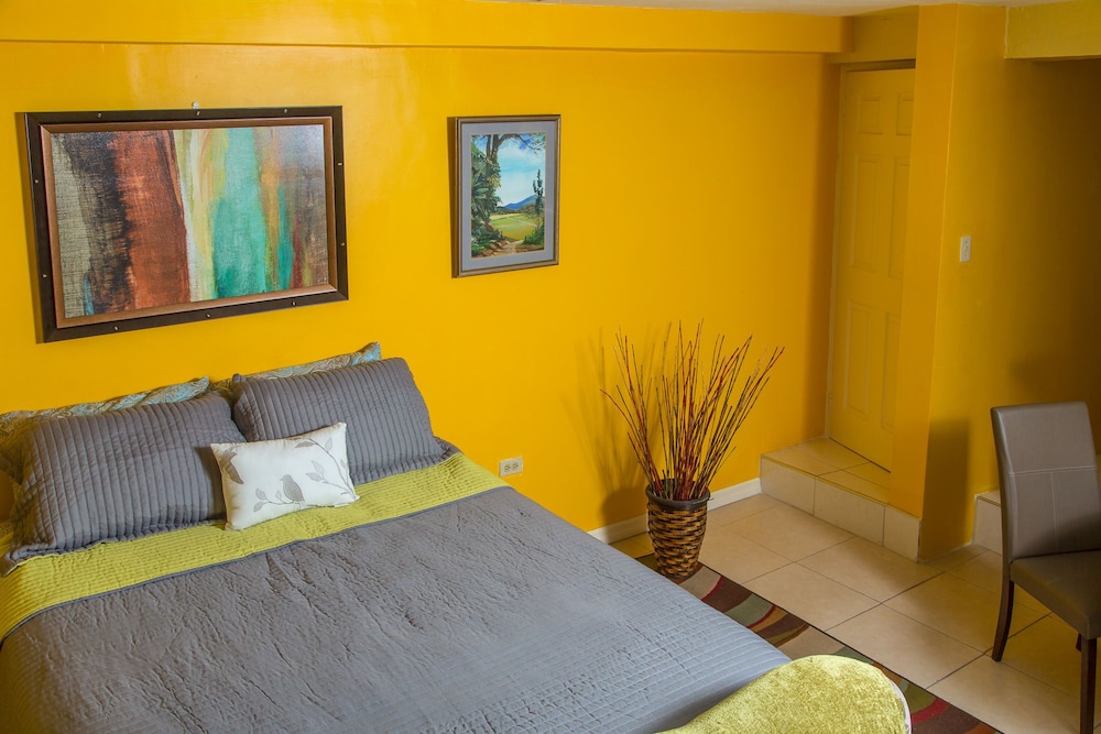 Skyview Manor Guest Apartments