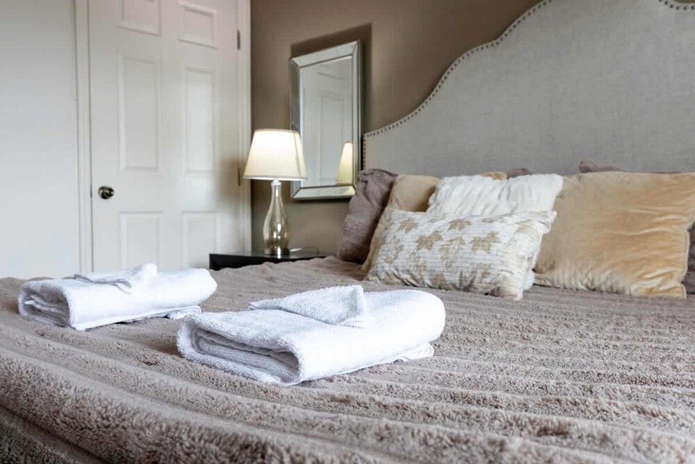 4BR Family Townhouse Steps to Disney