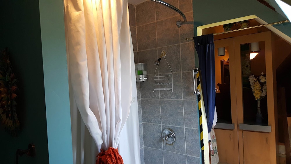1812 Overture B&B