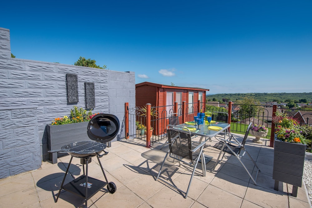 2Bd House With Stunning Views Of The Sea And Gower