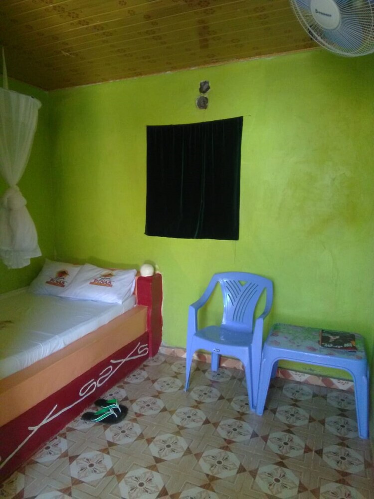 Photo 8