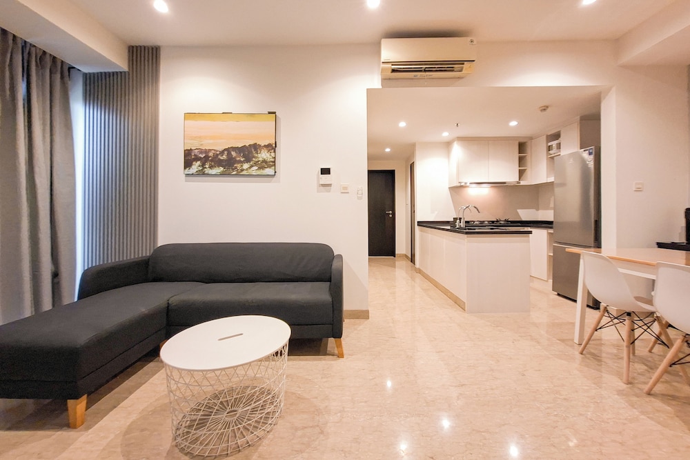 Great Choice 2Br At Branz Bsd City Apartment