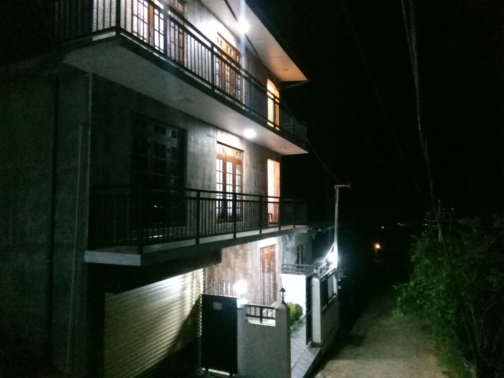 Kin Rock Bungalow