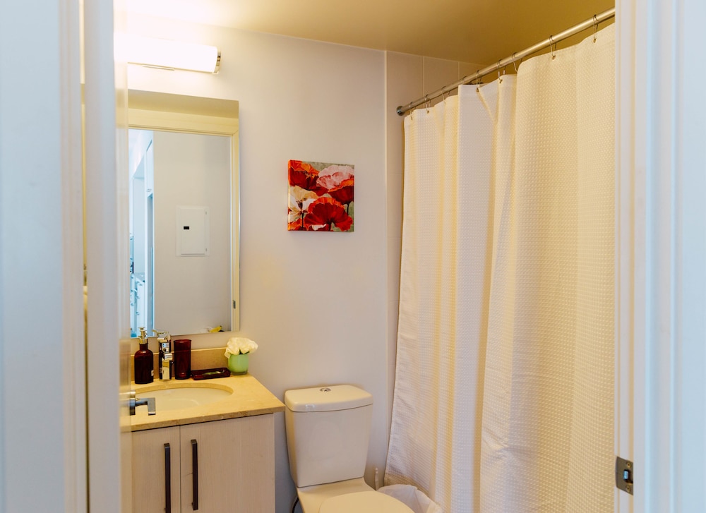 Sarkar Suites - Entertainment District
