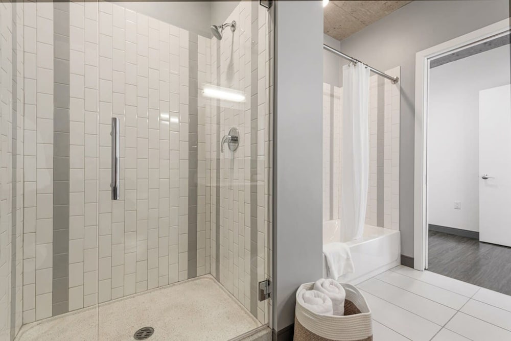 Heart of City Haven 3BR High-end Stay